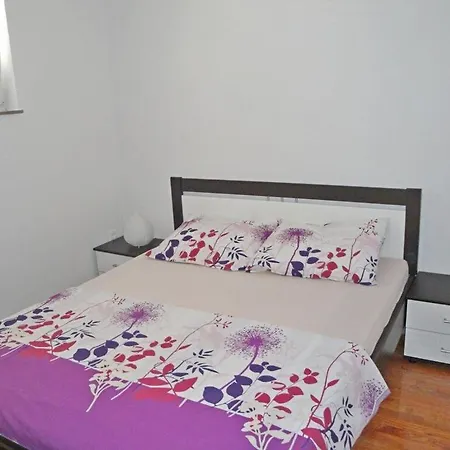 Modern Near Beach * Brodarica (Sibenik-Knin)